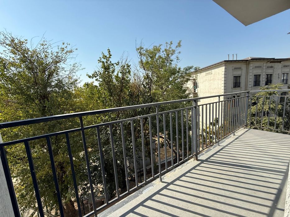 Сдам в аренду 2/3/10 50м2 в ЖК IKAT, ор-р: Мега Планет