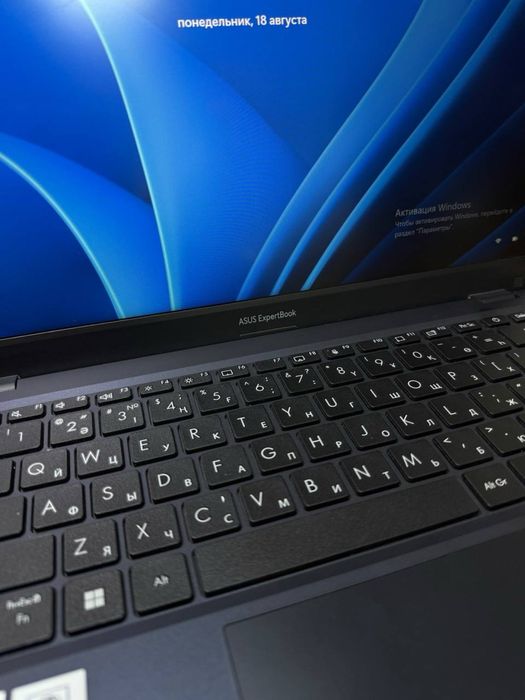 Asus ExpertBook i3-12