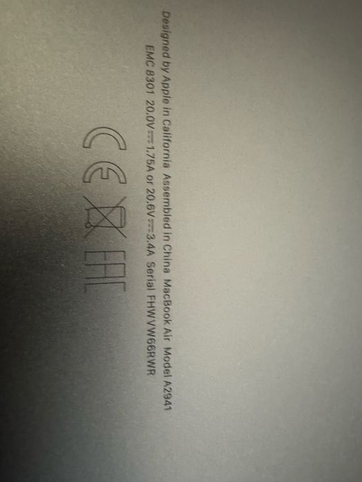 Apple MacBook Air 15", Apple M2 Перфектен Немска Клавиатура 1000лв