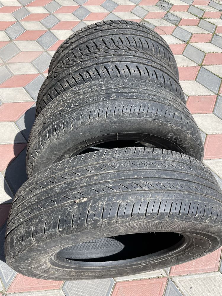 Продам б/у шины 185/70 R14