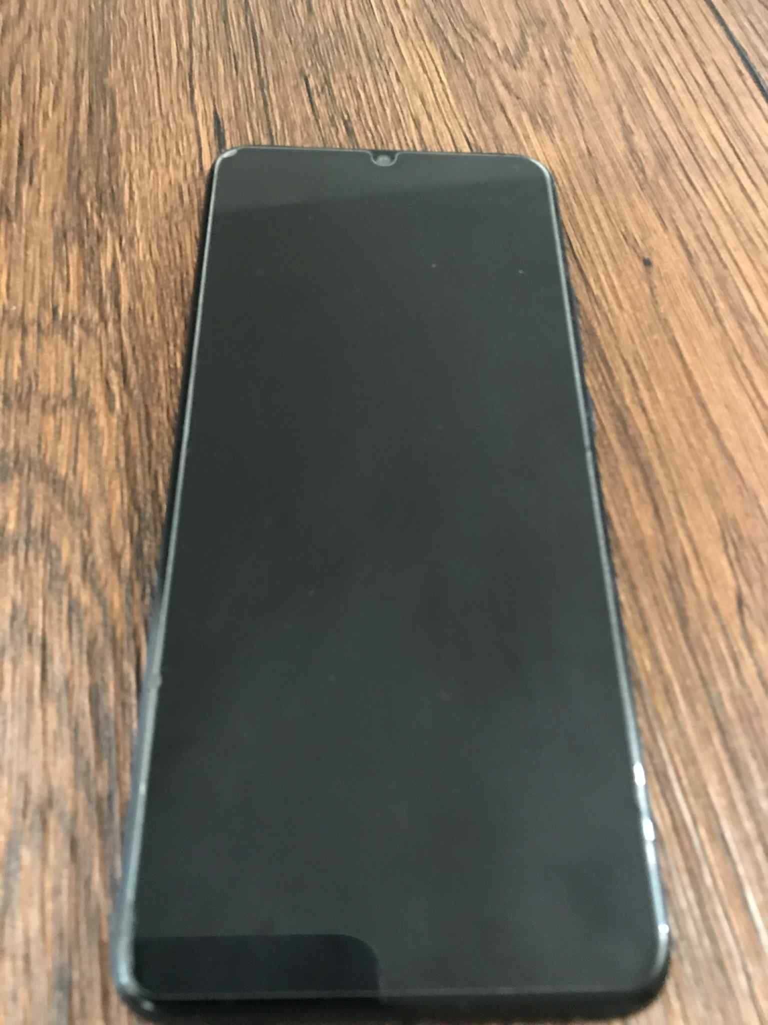 Vând oppo a 15 nou