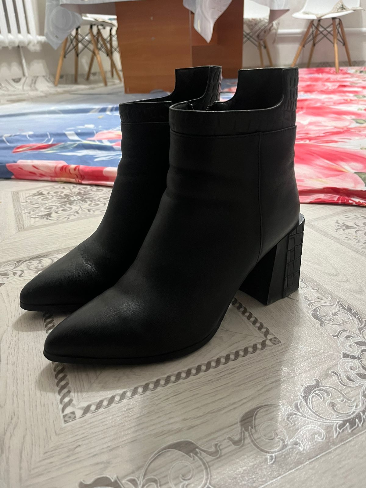Продаётся сапожки