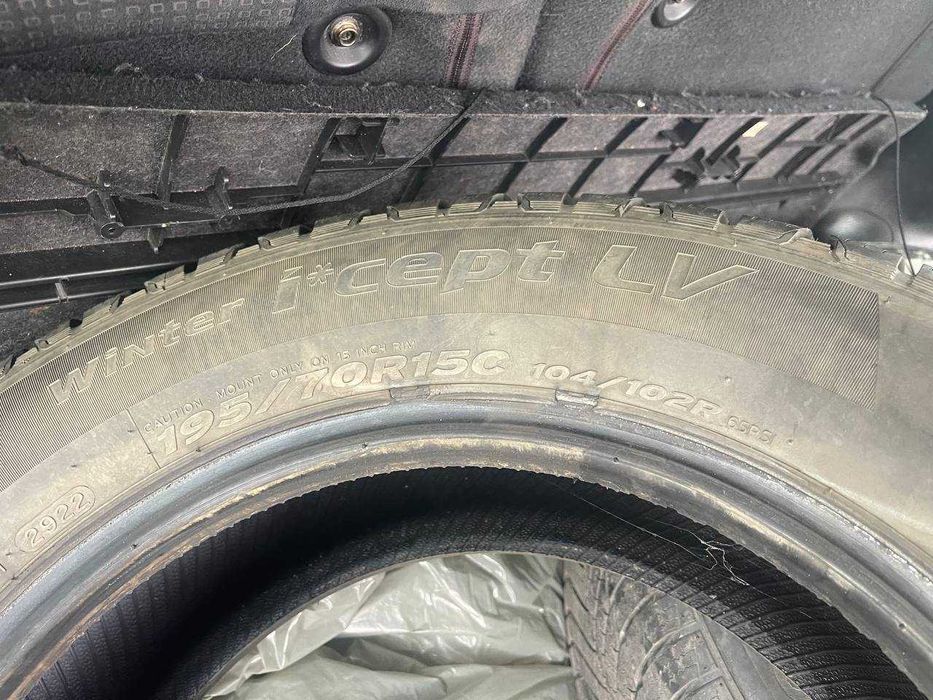 195/70R15C 104/102R зимни гуми i*cept LV