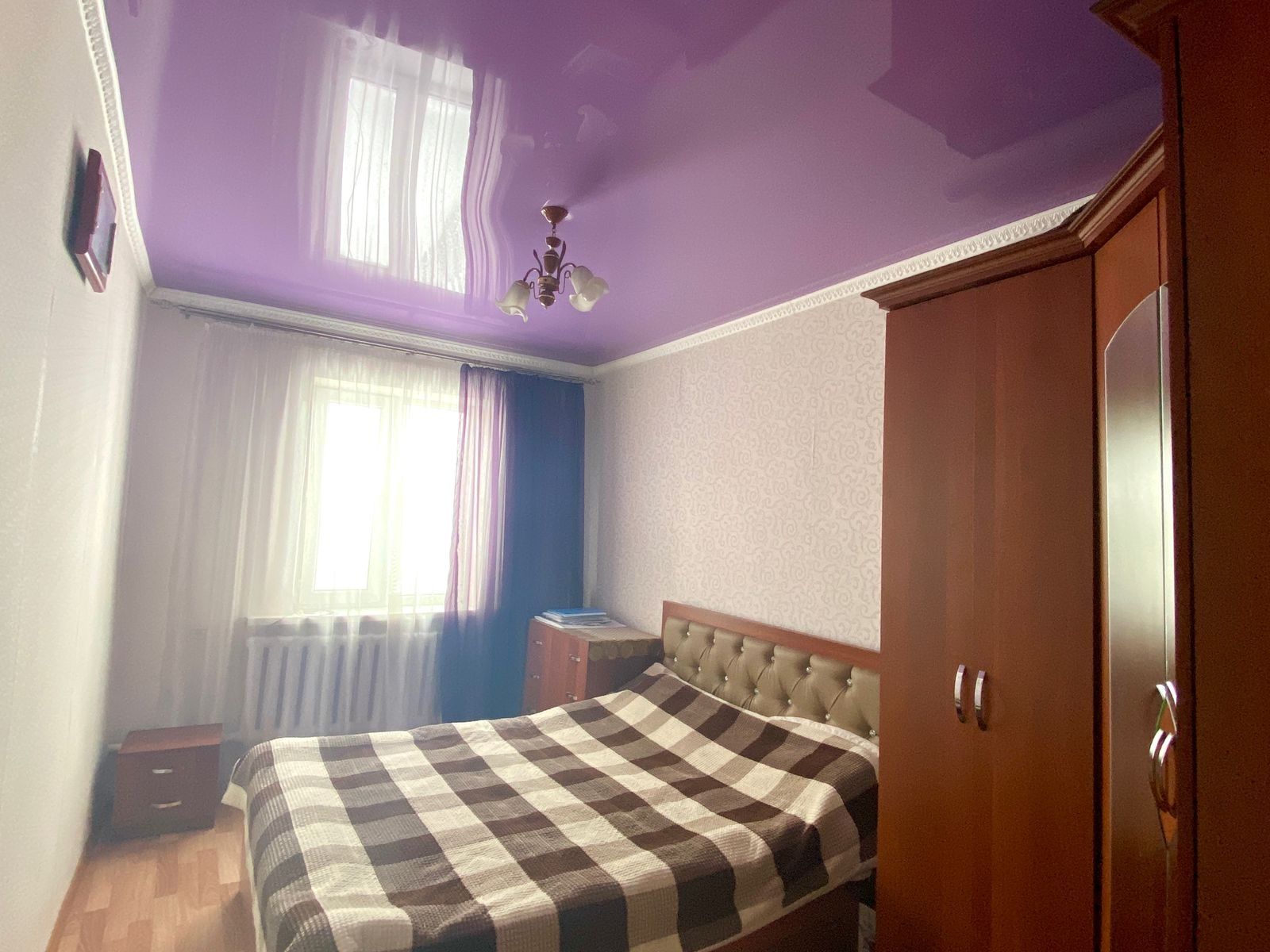 Продается спальный гарнитур
