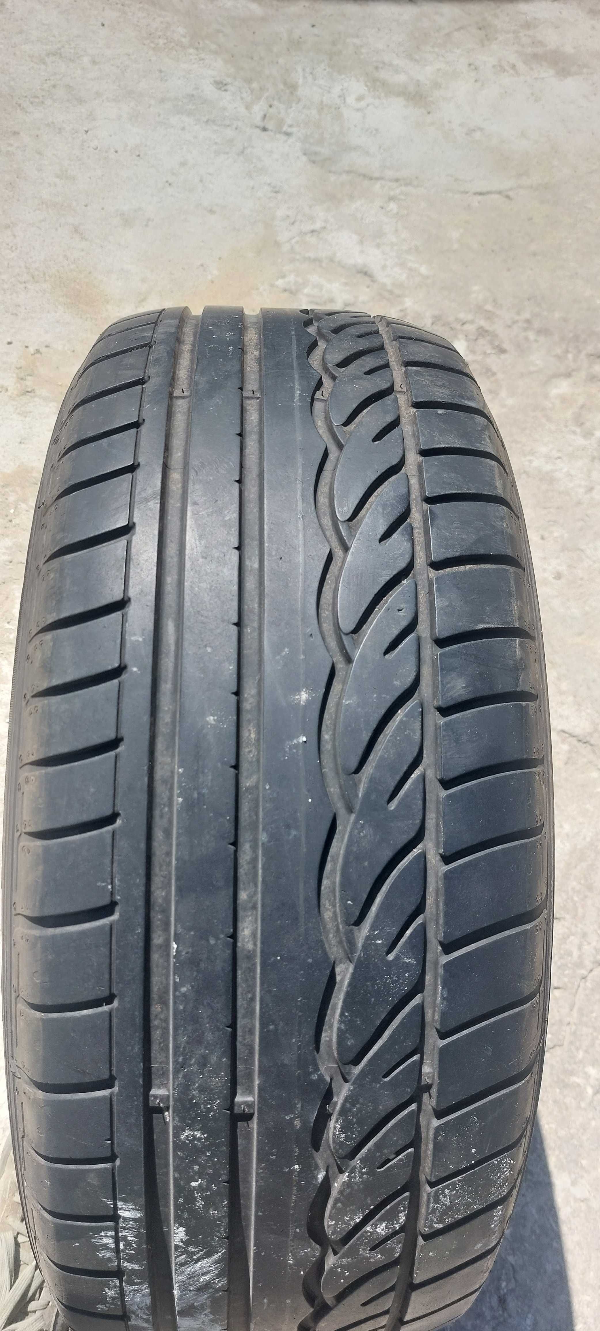 летни гуми 235 55 17 DUNLOP