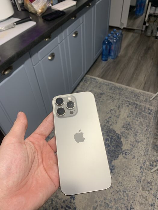 iPhone 16 Pro Max 1Tb - eSim - Ca nou fara urme - 91% Baterry