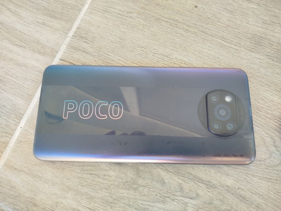 Poco мобилен телефон