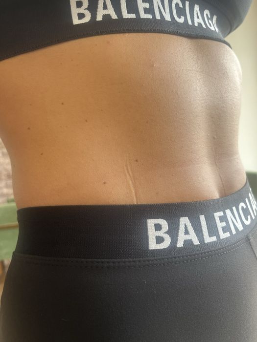 Balenciaga спортен комплект бюстие клин