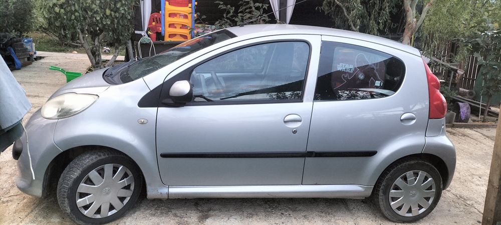 Peugeot 107 euro 4 1.0 benzina