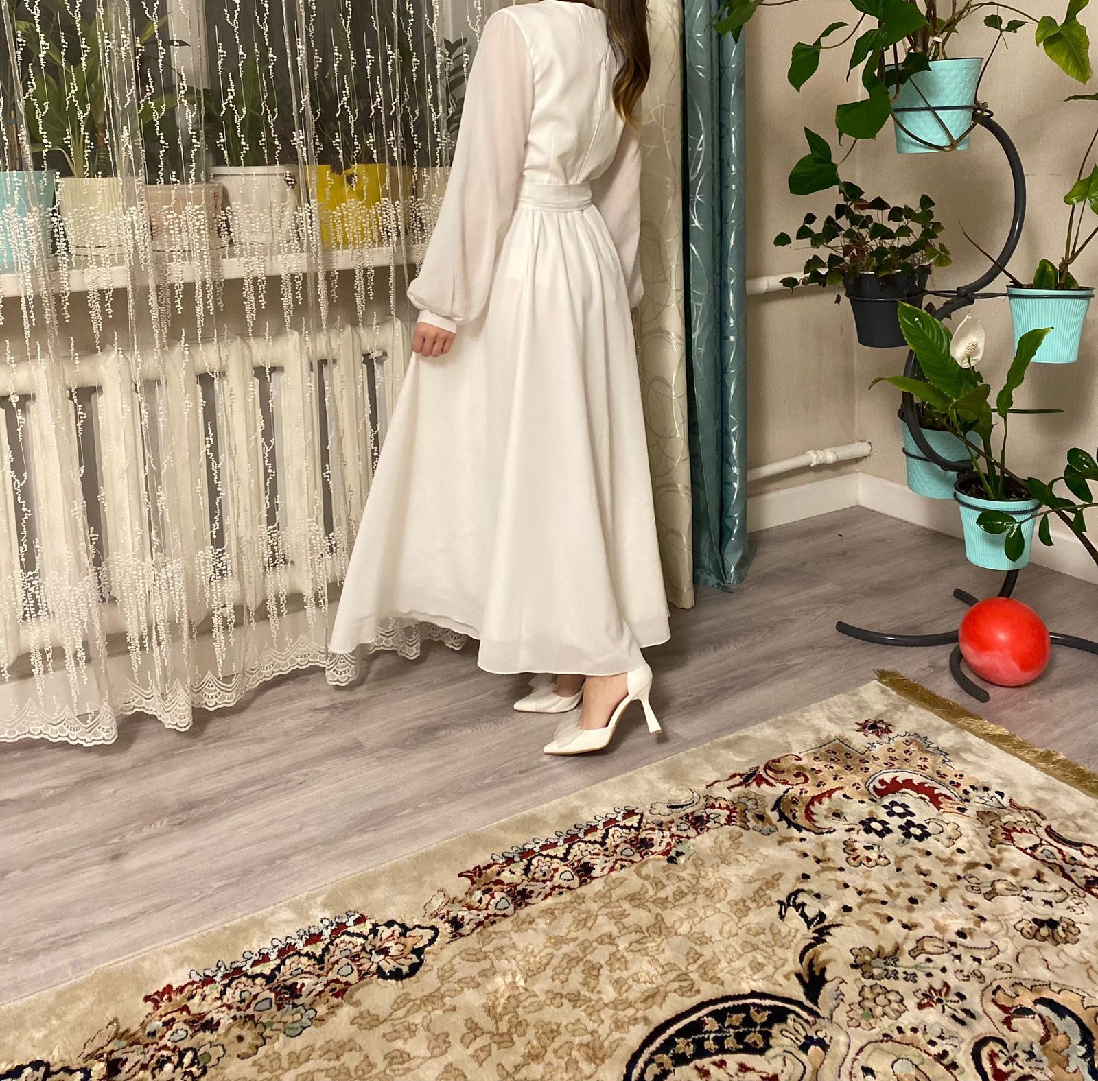 Вечернее платье белое
