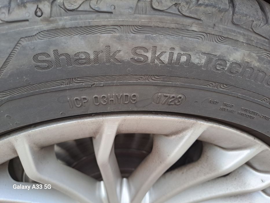 Vând set 4 jante aliaj spițate R17