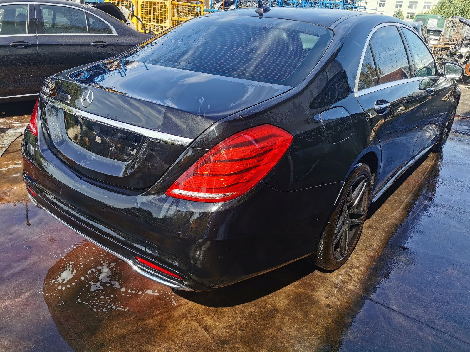 Dezmembrez mercedes w222 2015