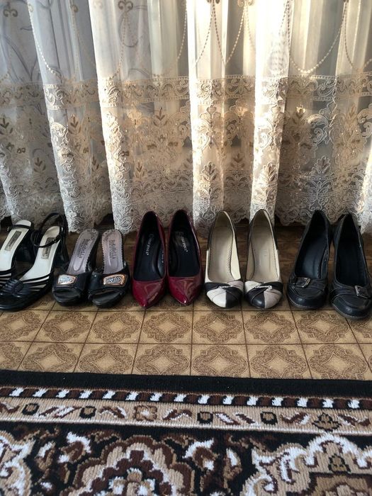 Продам туфли женские разные
