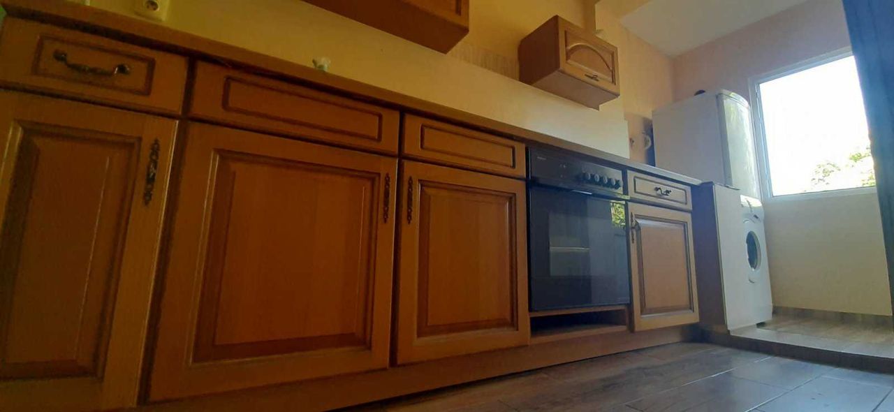 Продава се Тристаен апартамент в Пловдив, Каменица 1 - 112 кв.м за 1536 €/кв.м - Снимка #7