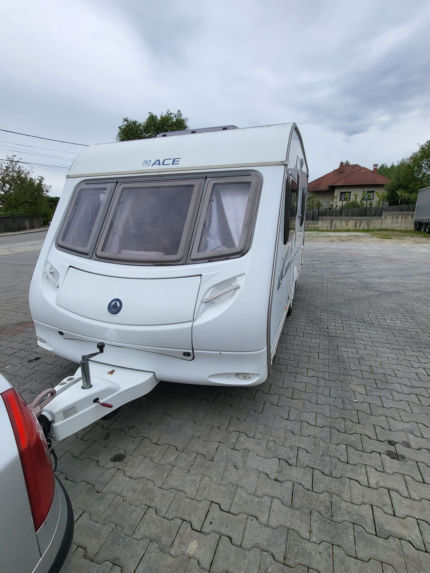 Vând/Schimb,accept variante auto , rulotă SWIFT JUBILEE ENVOY 2007