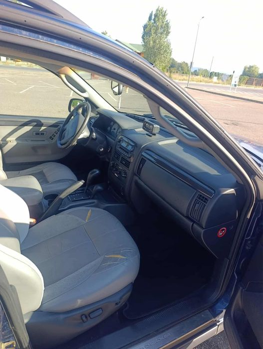Jeep grand cherokee 2.7 AUTOUTILITAR 5  Vand sau schimb cu duster 4x4