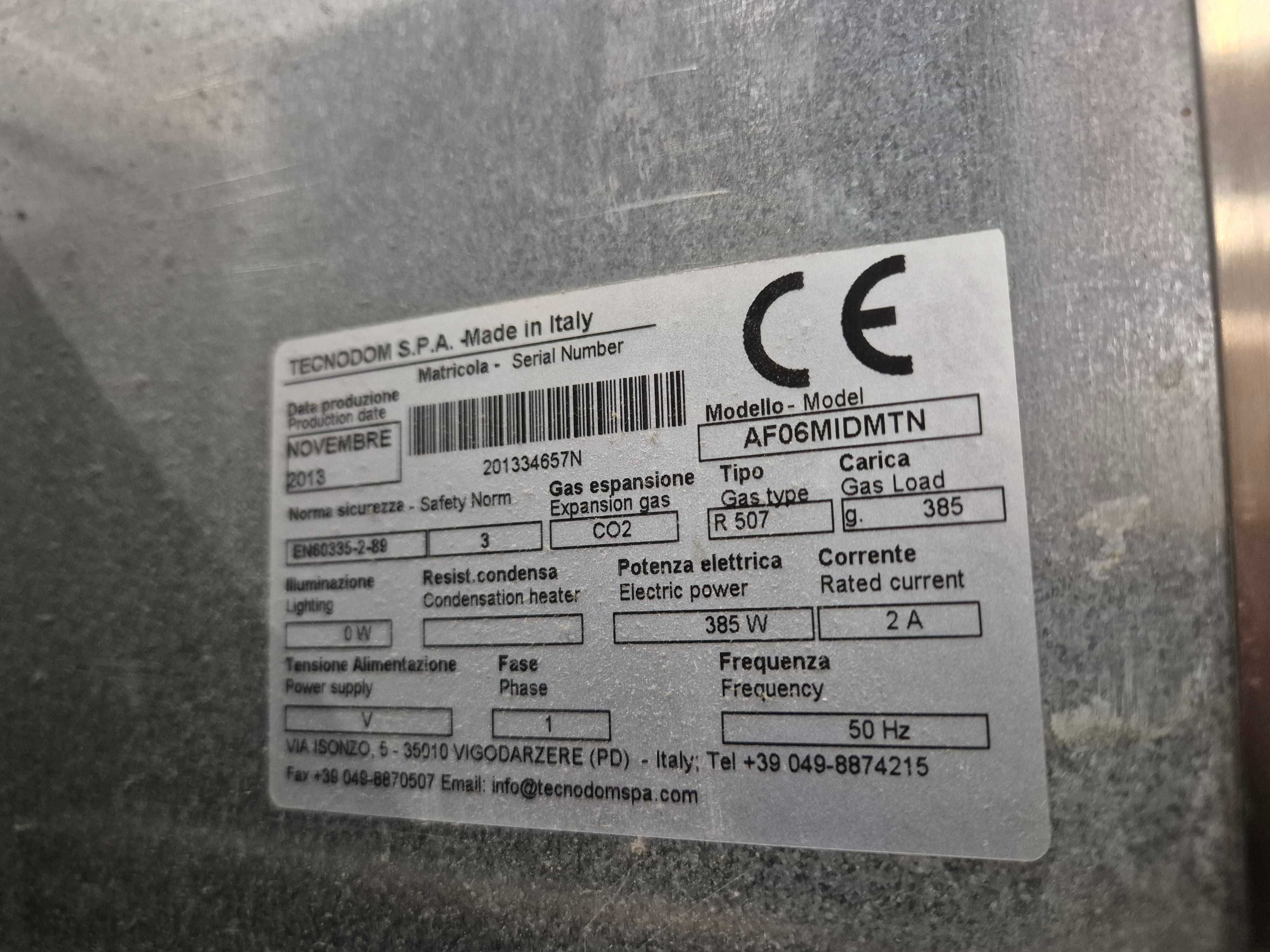Професионален иноксов хладилник Tecnodom AF06MIDMTN 670 л