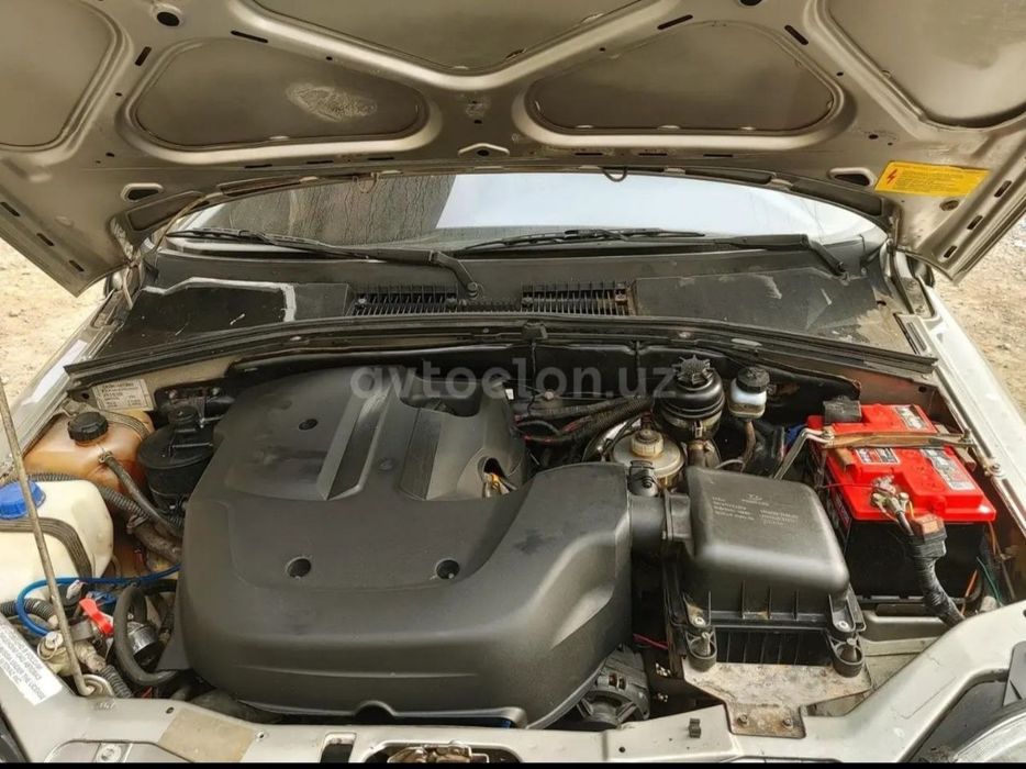 Niva chevrolet sotiladi