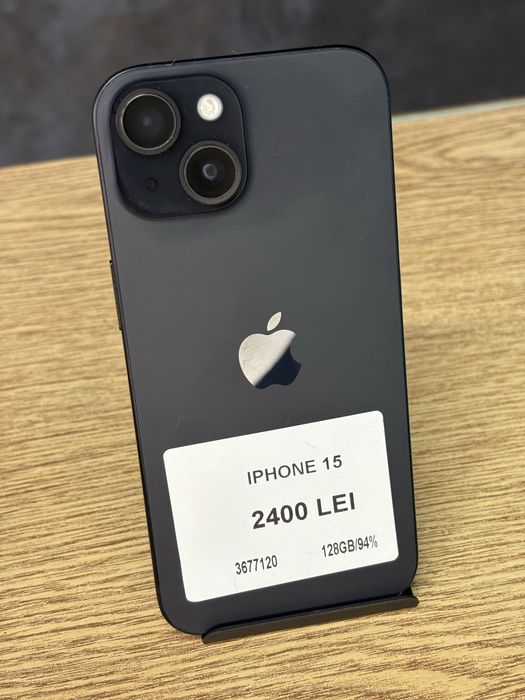 iPhone 15, memorie internă 128 GB, sănătate baterie 94%