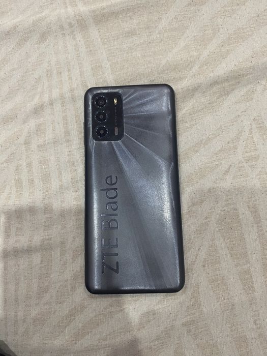 ZTE BLADE V40 vita