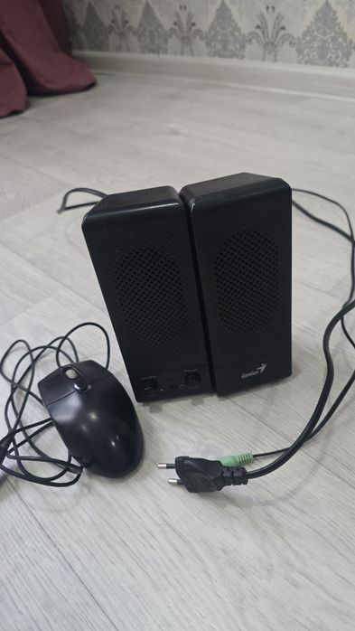 Продам колонки Genius и мышку
