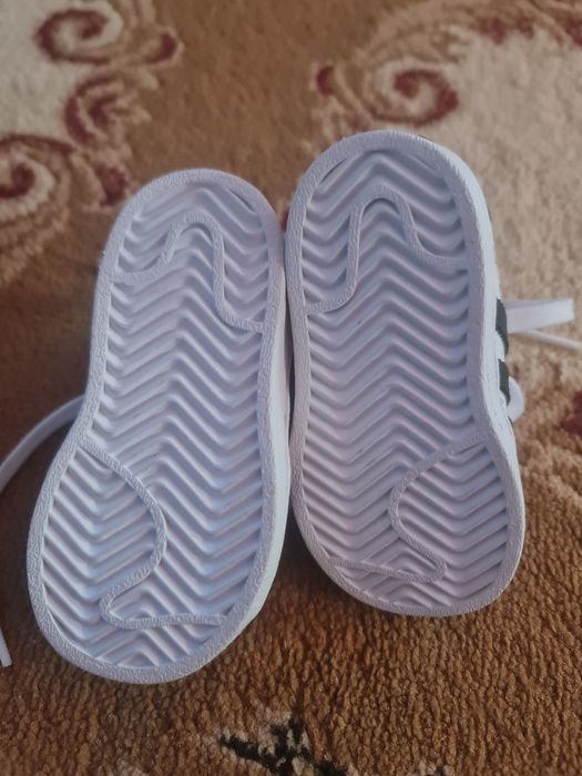 Adidasi + papuci de casa(25)cadou