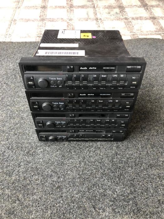 Магнитофон на Ауди А6 С4 кузов.код разблокирован.