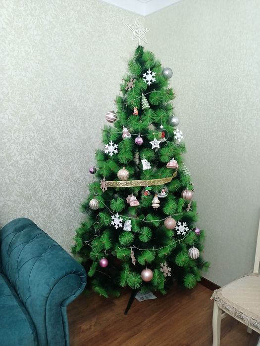 Продам пышную ёлку
