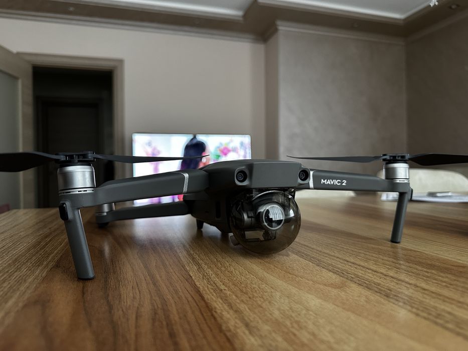 Dji mavic 2 zoom 2 батерии пълен комплект