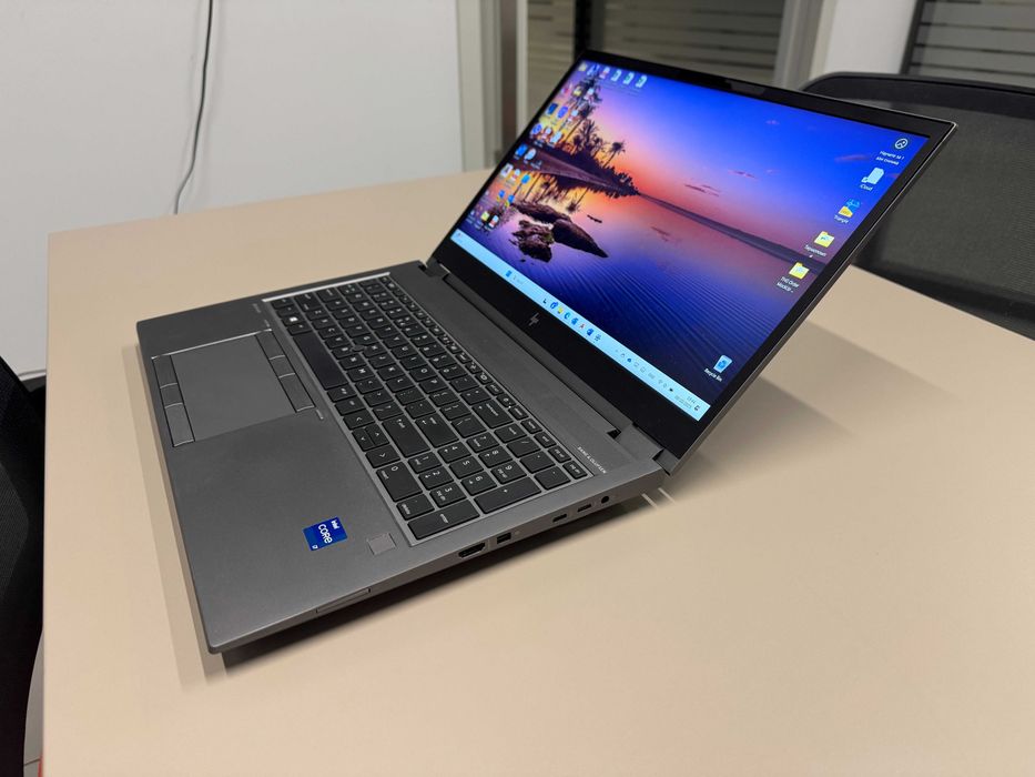 Лаптоп HP G8 Fury