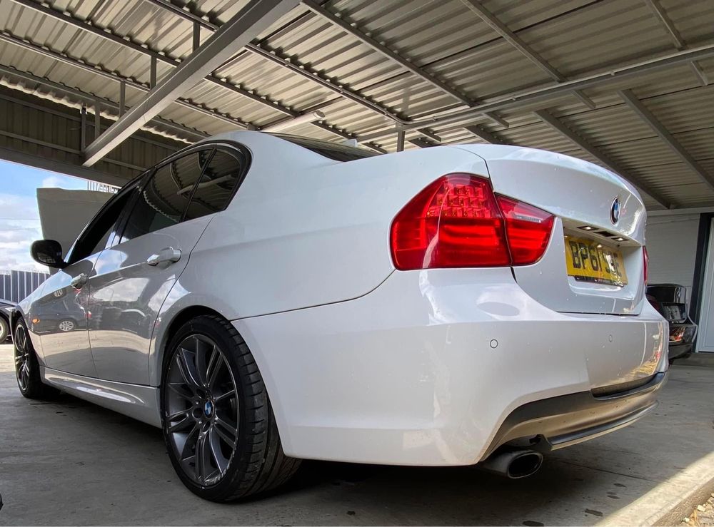 Dezmembrez BMW 318i M Pack Edition E90 Lci an 2011 2.0i N43,M PACK