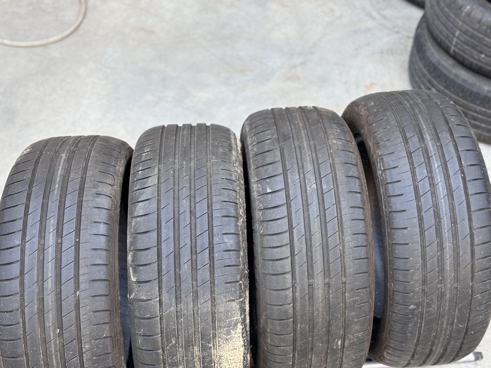 205/55/R16 Goodiyear EfficientGrip 4бр летни dot1817 6-7mm