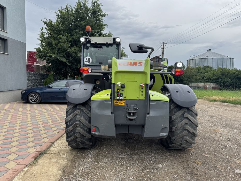 Incarcator telescopic Claas Scorpion 7055