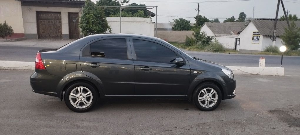Chevrolet nexia 3