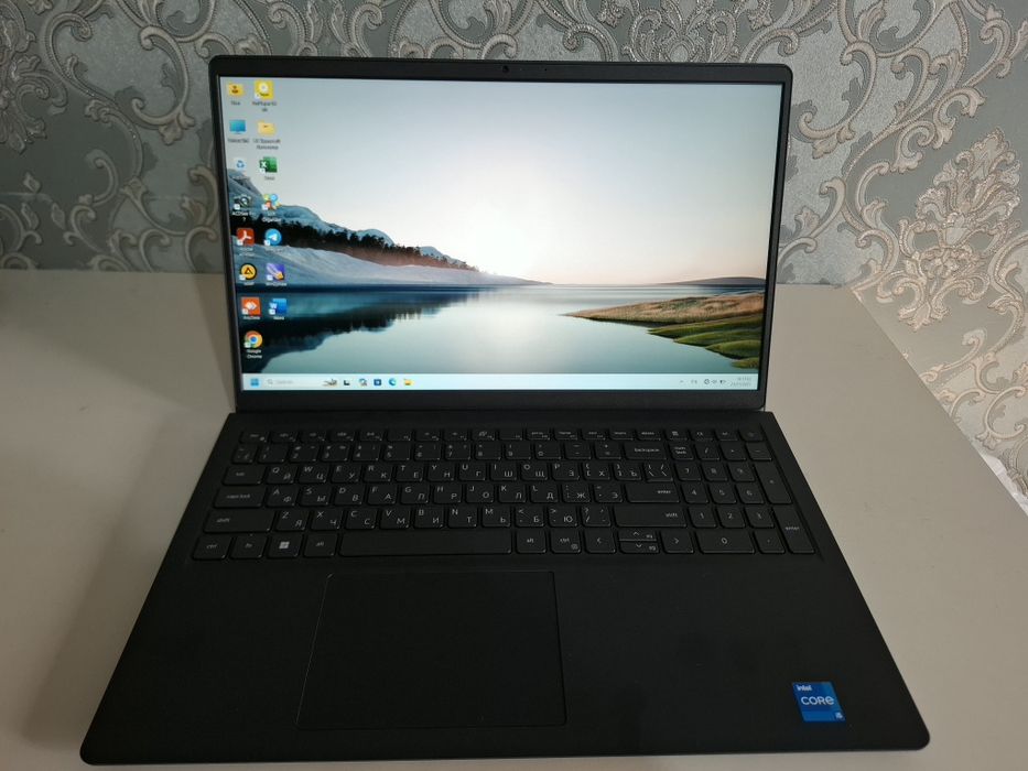 Noutbuk Dell Vostro 15  3530—Core i5-1334U, 8GB RAM/512G/ 15,6 120 Hz