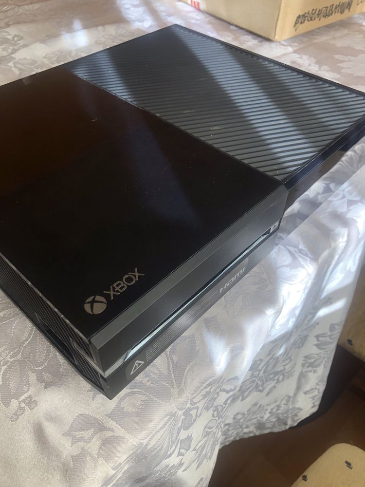 Xbox One конзола