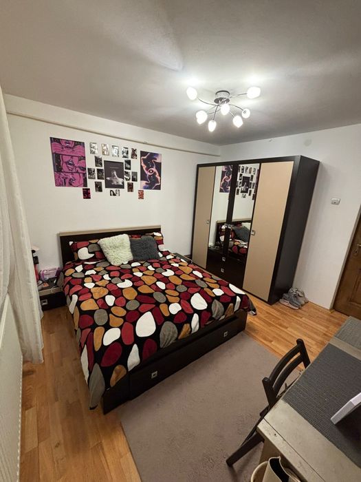 Apartament 3 camere decomandat,mobilat str Amaradia Pedagogic