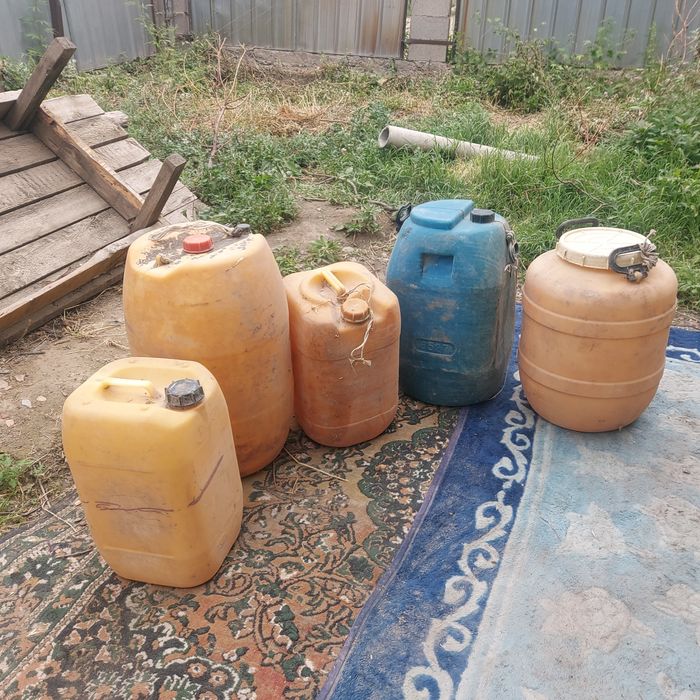 Продам бочки и канистры под ГСМ