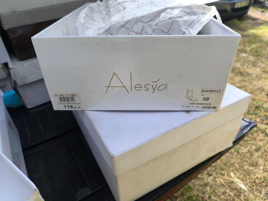 Papuci dama din piele ,doar Iași , preț avantajos ! nu se da la bucata
