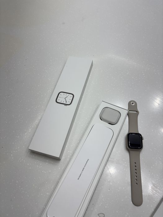 Продается Apple Watch 7 в хорошем состоянии!