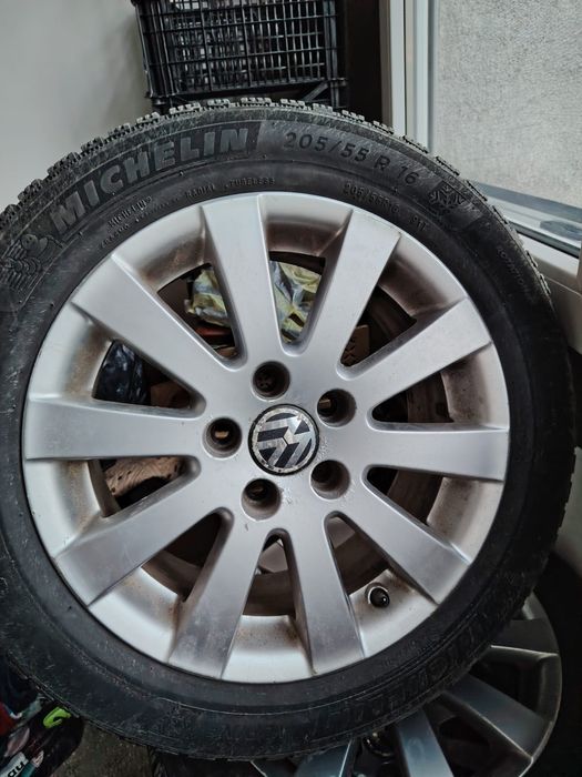 Roti cu cauciucuri iarna Vw Passat b7.