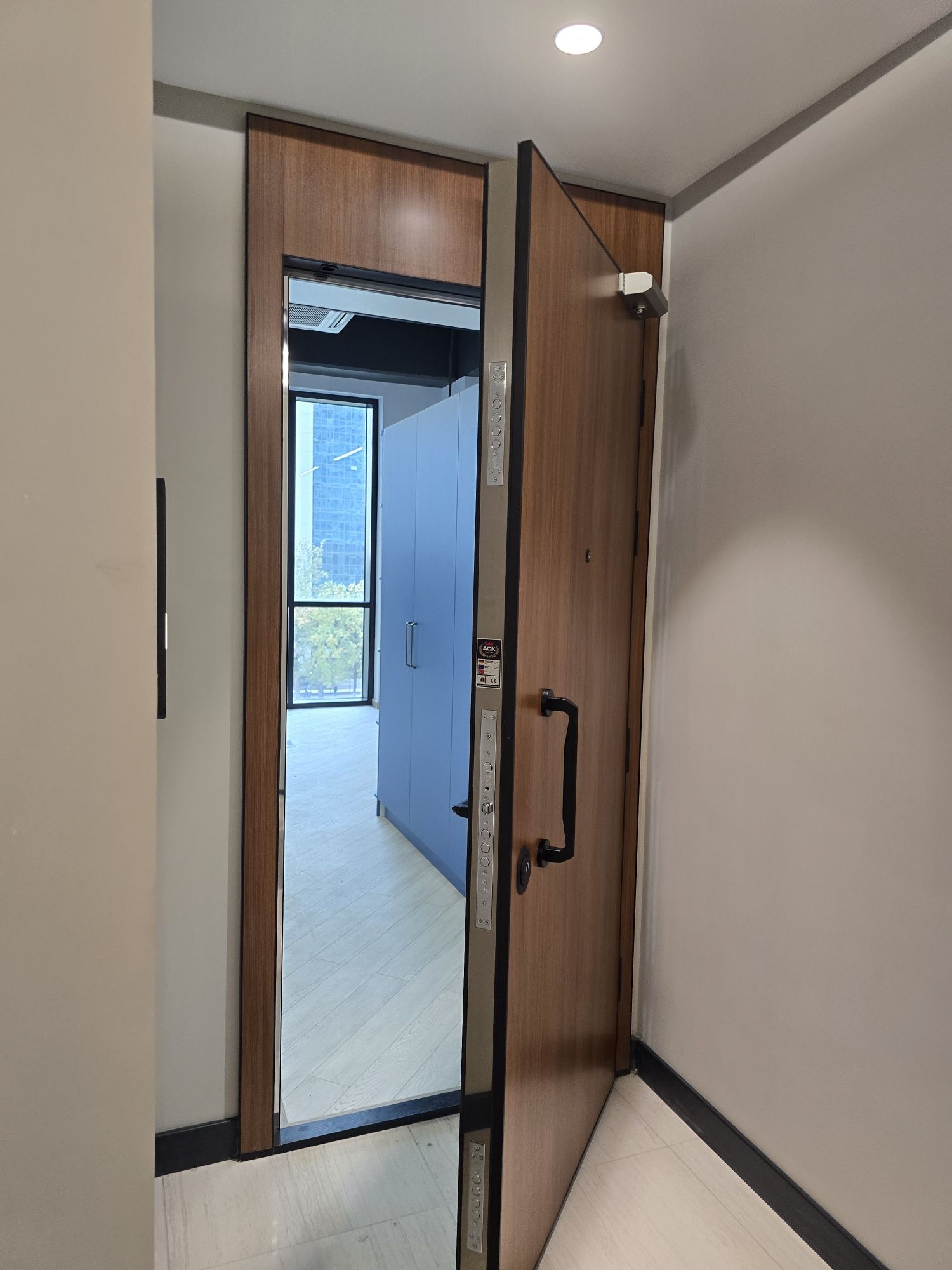 Аренда офис Nest One, нежилой.
Блок Е
Этаж 5
Площадь 56 кв.м.

Це