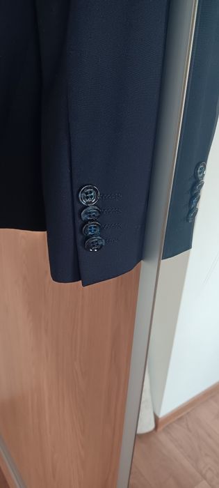 Комплект мъжки  костюм CARDUCCI и 2 бр. ризи VEGEA