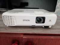 Продам проектор epson X500.