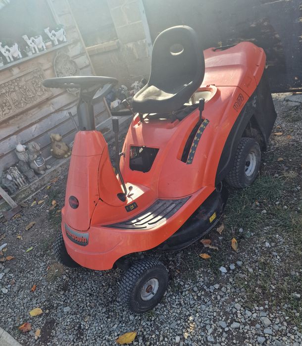 tractoras de tuns iarba