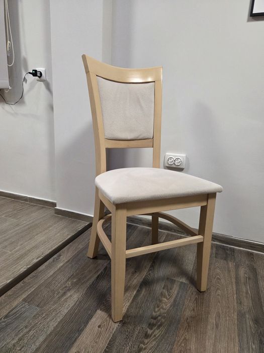 6 броя столове за трапезария от МАСИВ