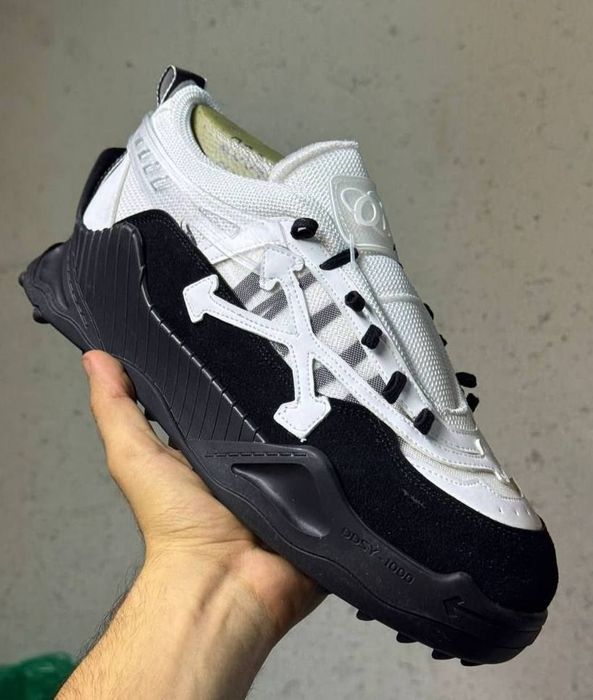 Adidași Off white