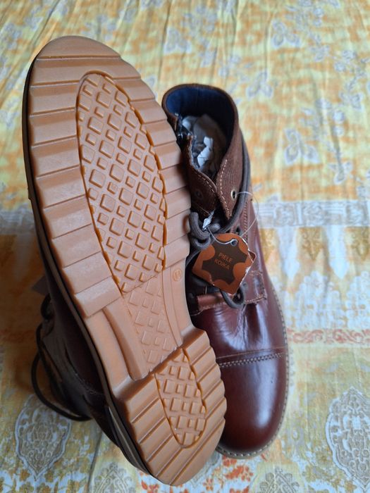 Ghete piele bărbați!