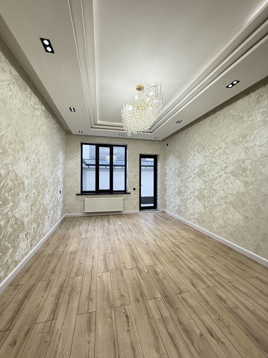 3 соток 8 хона ЕВРО ХОВЛИ сотилади!