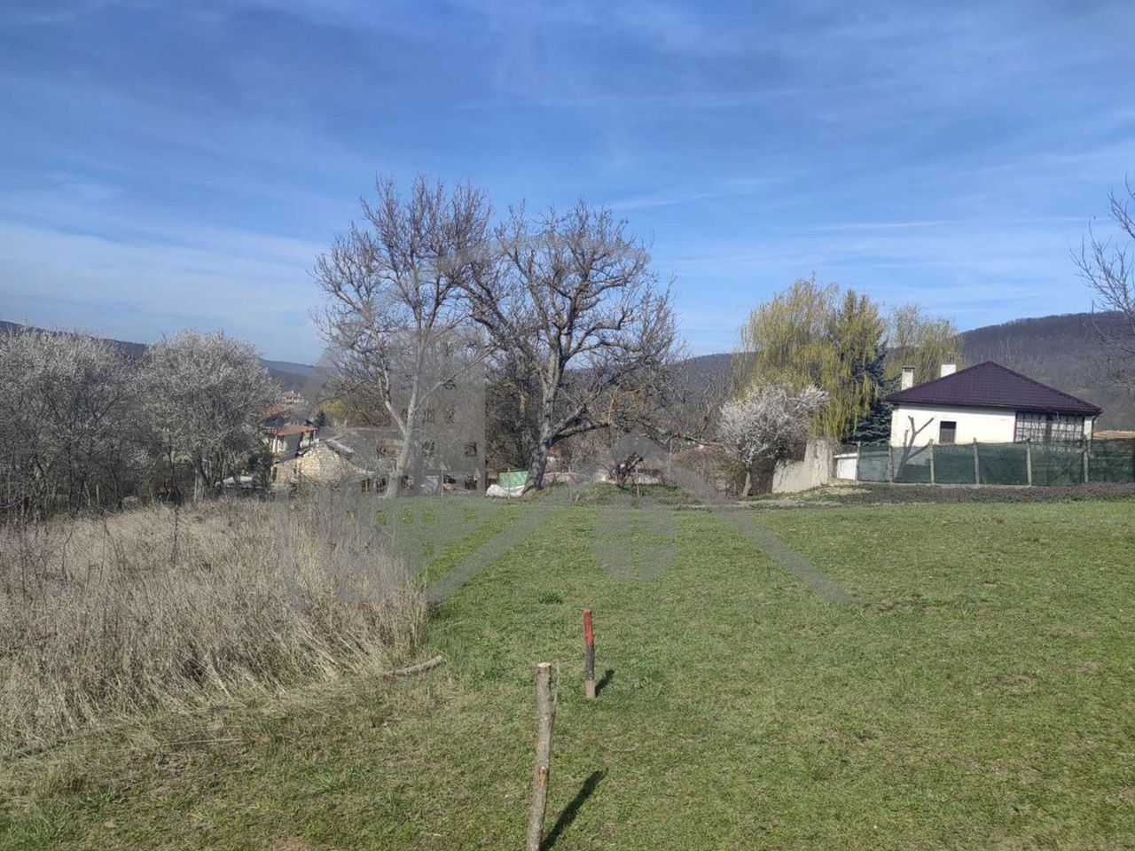 Продава се Парцел в с. Долище, Област Варна - 1070 кв.м за 33 €/кв.м - Снимка #2